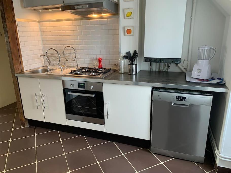 Nevers, Appartement De Standing Proche De La Gare Luaran gambar