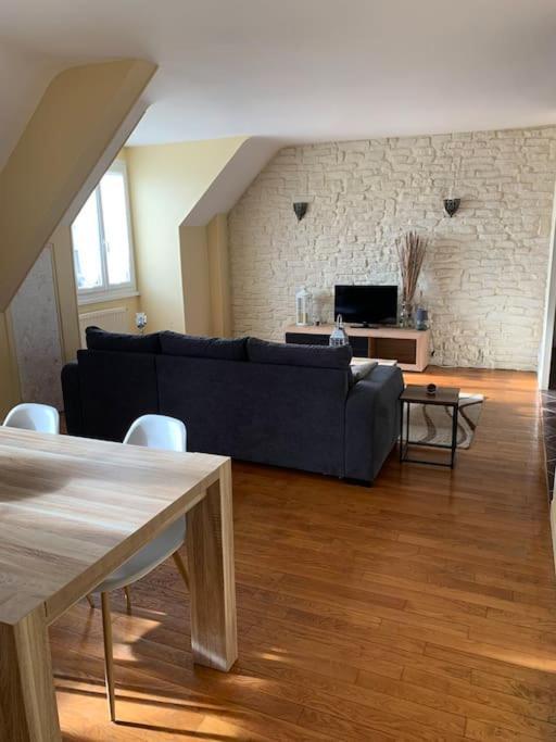 Nevers, Appartement De Standing Proche De La Gare Luaran gambar