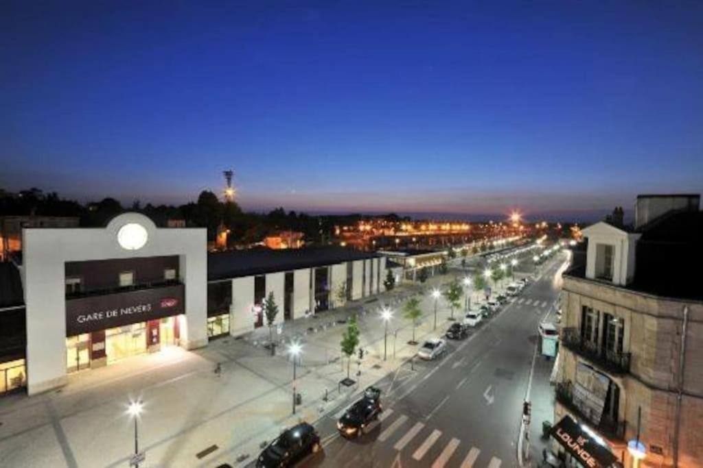 Nevers, Appartement De Standing Proche De La Gare Luaran gambar