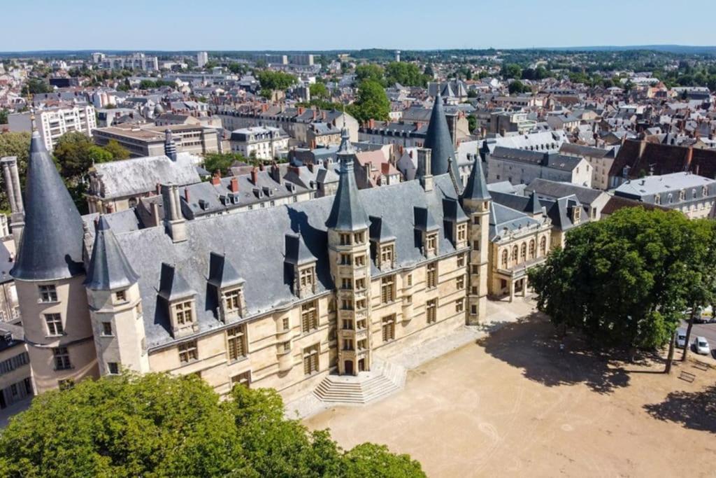 Nevers, Appartement De Standing Proche De La Gare Luaran gambar