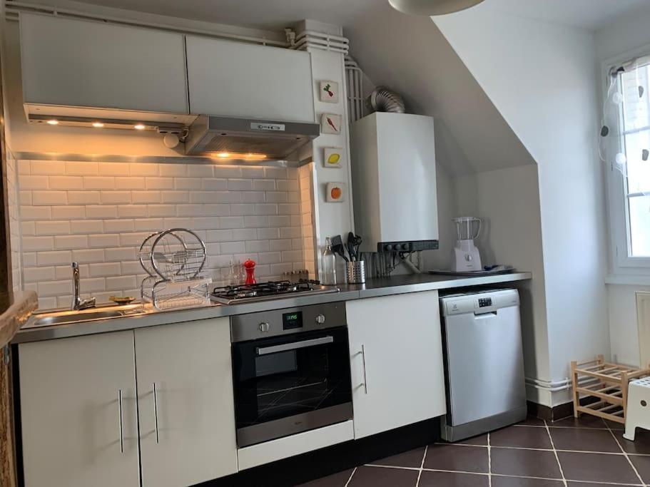 Nevers, Appartement De Standing Proche De La Gare Luaran gambar